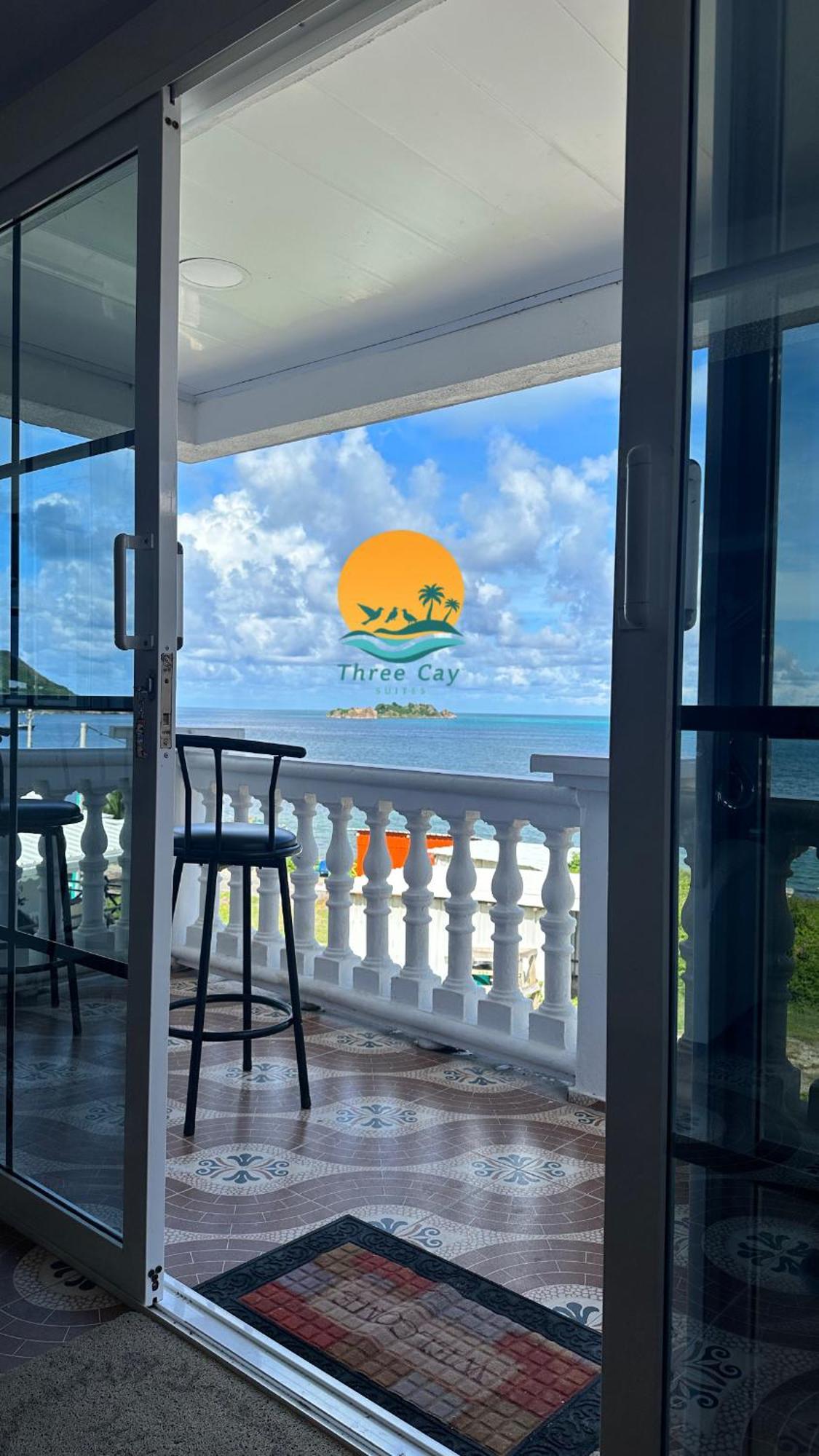 Apartment Three Cay *