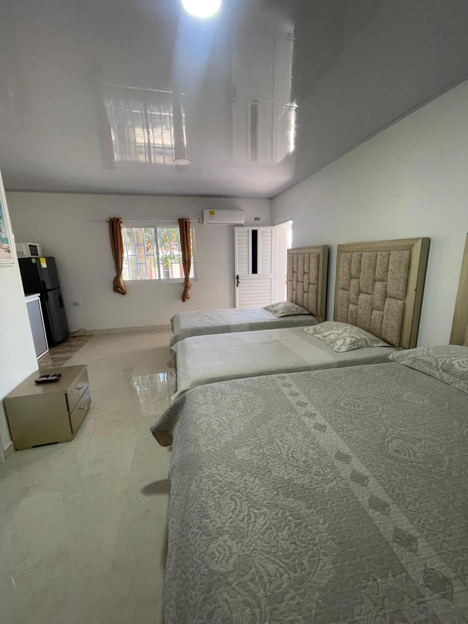 Apartment Three Cay *