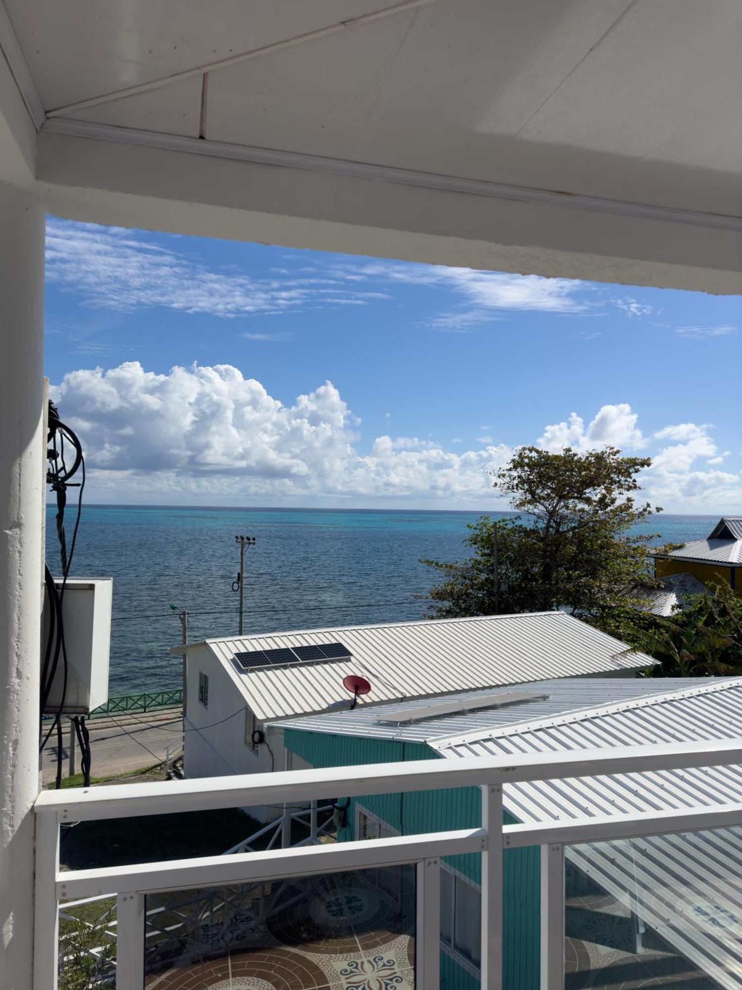 Three Cay * Rocky Point