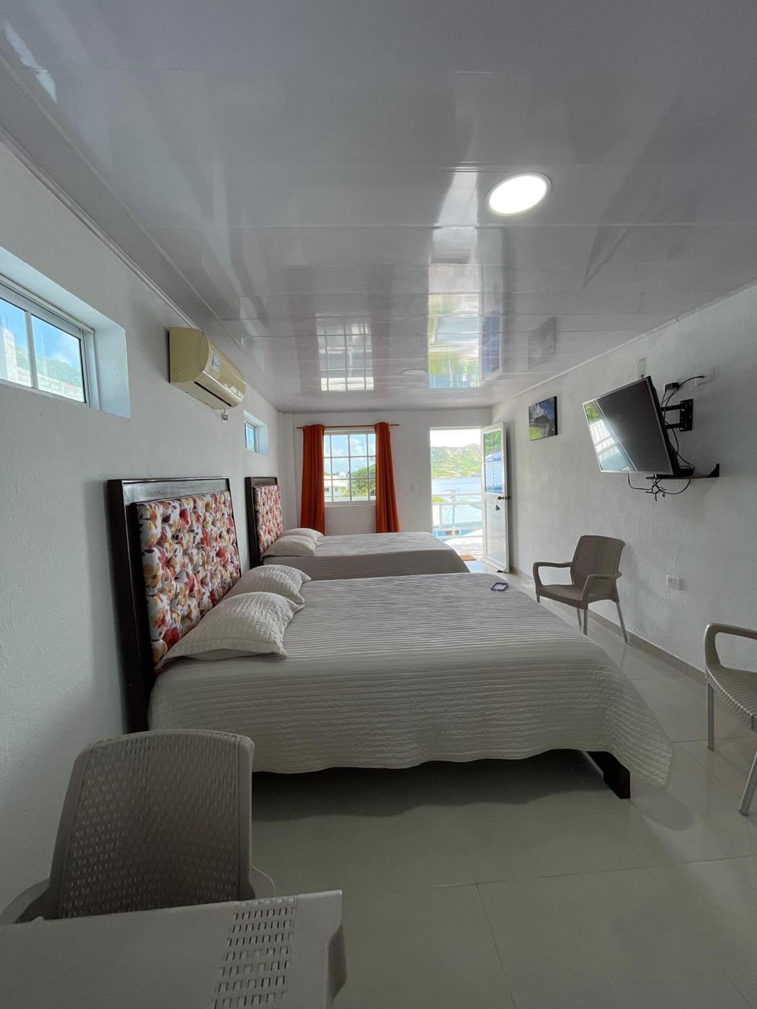 Apartment Three Cay *