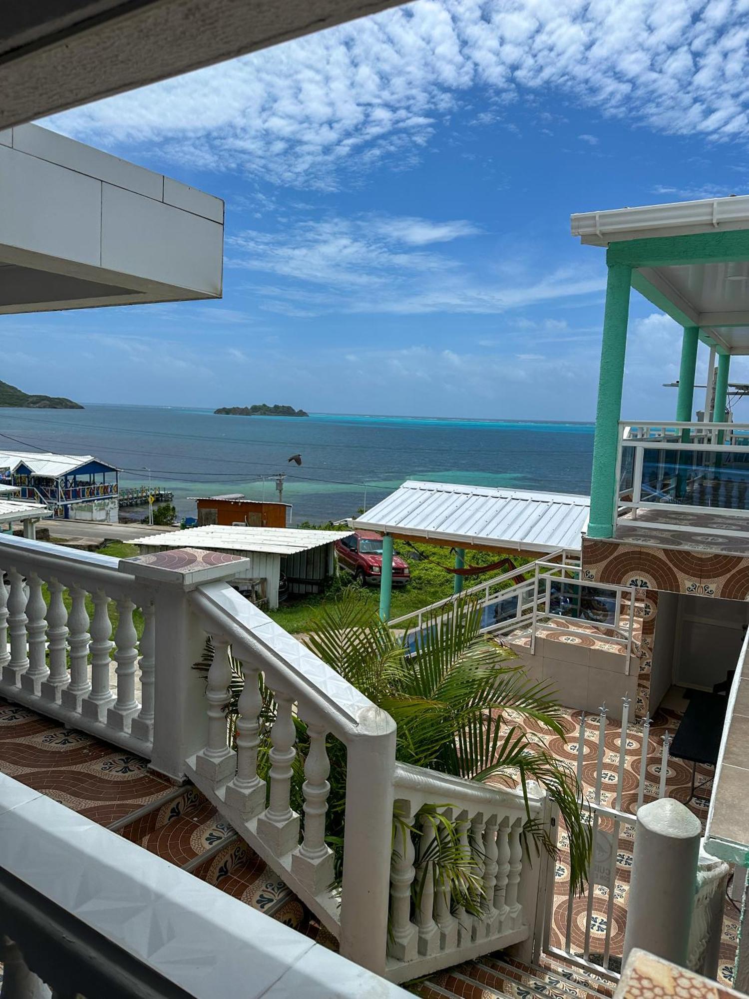 Apartment Three Cay